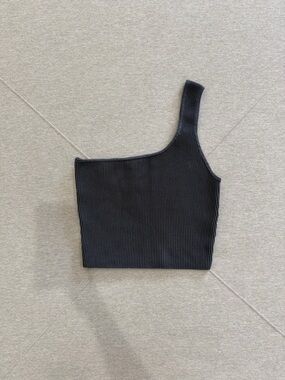 Quince Cropped One-Shoulder Ribbed Knit Top